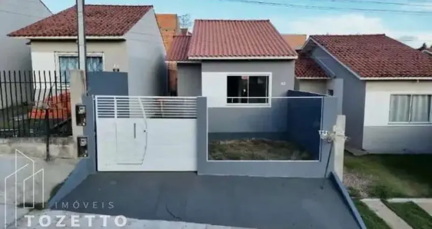Casa à venda com amplo terreno no Campos Elísios no Contorno