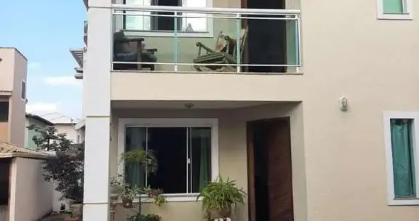 Casa para Venda em Rio das Ostras, Costa Azul, 3 dormitórios, 2 suítes, 1 banheiro, 2 vagas