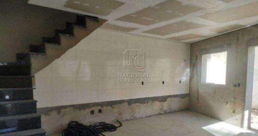 Sobrado com 2 dormitórios à venda, 85 m² por R$ 598.000,00 - Utinga - Santo André/SP
