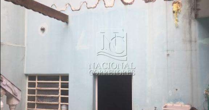 Sobrado com 3 dormitórios à venda, 240 m² por R$ 850.000,00 - Vila Metalúrgica - Santo André/SP