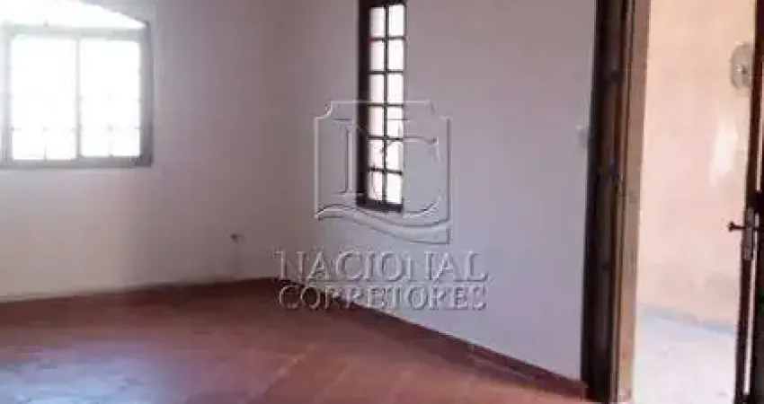 Casa à venda, 3 quartos, 1 suíte, 2 vagas, Jardim Teles de Menezes - Santo André/SP