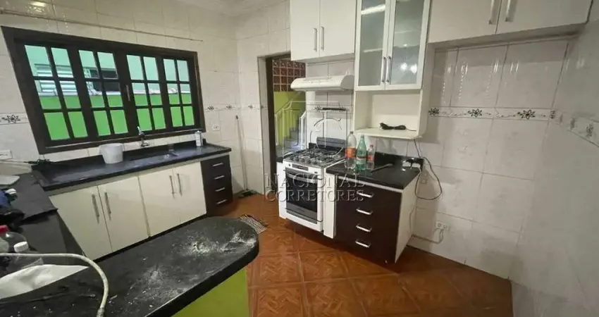 Sobrado com 100 m² de área útil à venda no Jardim Santo André - Santo André/ SP