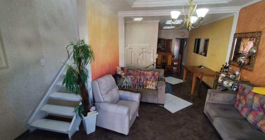 Cobertura 200m² com área gourmet, 3 dormitórios e 2 vagas em Camilópolis