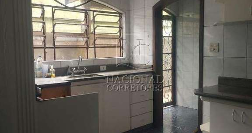 Casa Assobradada à venda 236m² - Jardim Guarará - Santo André/SP.
