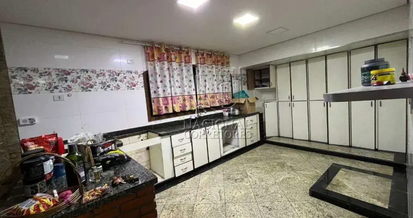 Casa com 3 dormitórios para locação , 376 m² - Parque Novo Oratório - Santo André/SP