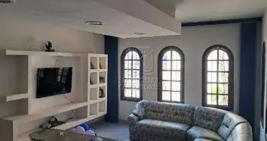 Sobrado à venda, 3 quartos, 1 suíte, 3 vagas, Jardim Marek - Santo André/SP