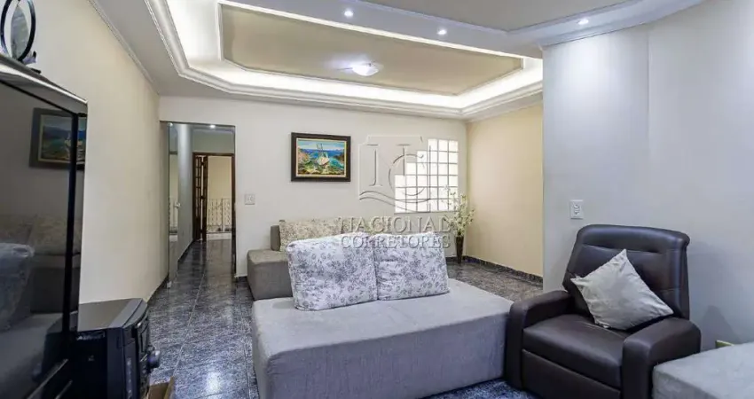 Sobradão de 3 ds, sendo 1st, á.c. 244 m2, terreno 5x25m, 5 vgs, 880 mil.