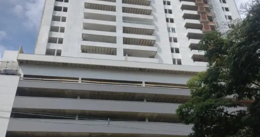 Ed. Mont Royal, Avenida Rio Branco nº5211, indo para o Carrefour