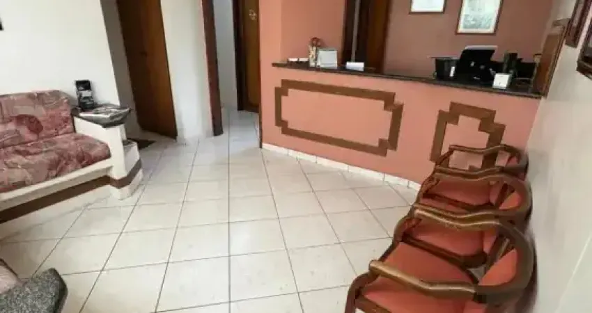 Consultório médico com 03 salas à venda no Boqueirão em Santos-SP