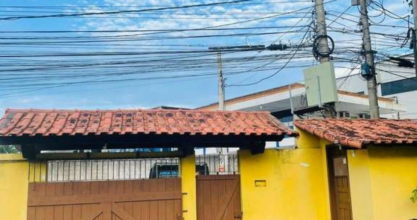 CASA EM CONDOMÍNIO PRÓXIMO À PRAIA DAS DUNAS, CABO FRIO/RJ