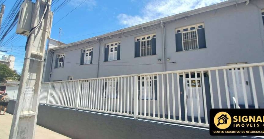 APARTAMENTO COM 03 QUARTOS A UMA QUADRA DA PRAIA O FORTE - CABO FRIO/RJ