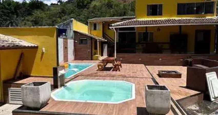 CASA ALTO PADRÃO NO BARRA DO SANA - CASIMIRO DE ABREU/RJ - ACEITA PERMUTA