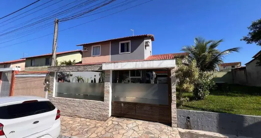 CASA DUPLEX EM CONDOMÍNIO FECHADO COM ESTRUTURA COMPLETA - SÃO PEDRO/RJ