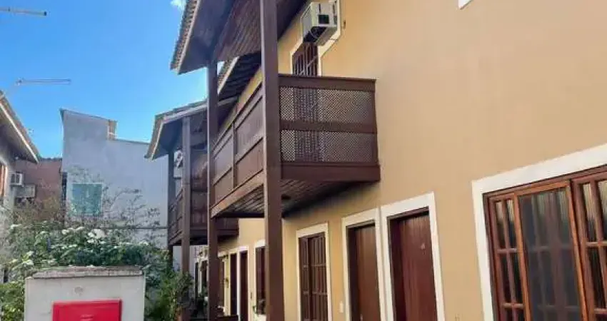 Casa em condomínio fechado com 2 quartos à venda na Rua Irmã Josefina da Veiga, Praia do Siqueira, Cabo Frio