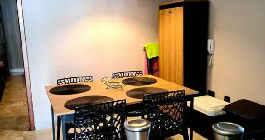 Casa com 1 quarto à venda na Rua Itajuru, Centro, Cabo Frio