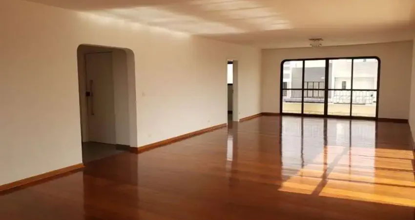 Cobertura, 647 m² - são 6 suiítes, 6 vagas de garagem em Santo Amaro