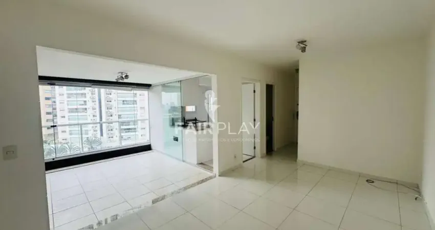 Aluguel - Apartamentos - 2 suítes, 2 vagas de garagem com depósito no Panamby - São Paulo