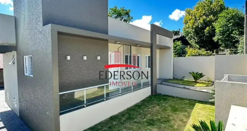 Maravilhosa casa mobiliada com piscina à venda em Pato Branco