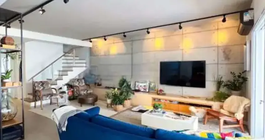 RR7569 Casa 260m² CONDOMÍNIO TAMBORÉ 7 - OPORTUNIDADE - 3 Suítes 2 Vagas - Santana de Parnaíba, SP - Ótima Localização - TAMBORÉ