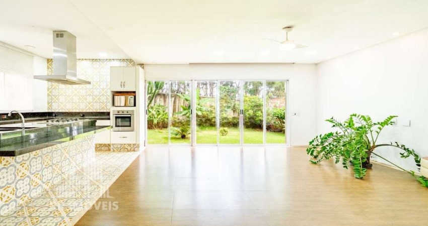 RR8201 Casa 319m² CONDOMÍNIO RESIDENCIAL 5 - OPORTUNIDADE - 3 Suítes 4 Vagas - Santana de Parnaíba, SP - Ótima Localização - ALPHAVILLE