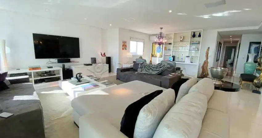 Apartamento de alto padrão com 03 suites, armários planejados, ar condicionado, varanda gourmet ,  iluminação e som automatizado, 04 vagas de garagem.