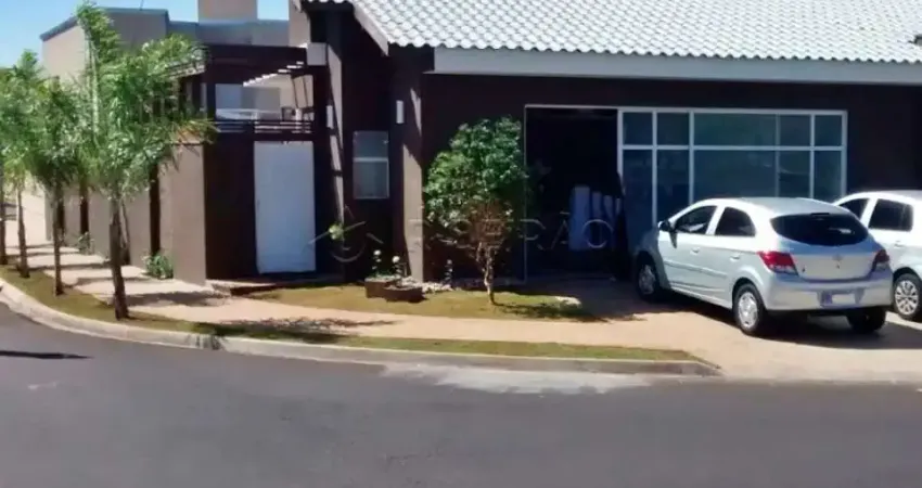 Casa térrea em condomínio buona vitta com 04 suítes, piscina e churrasqueira, 02 vagas de garagem.