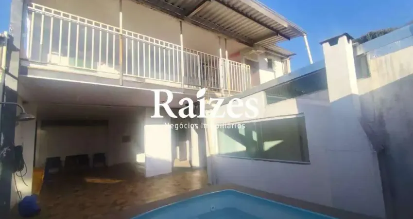 Casa com 4 quartos à venda em Granada, Uberlândia