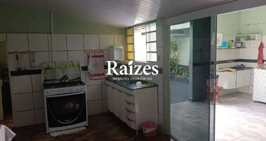 Casa à venda em Uberlândia - Jardim das Palmeiras, 3 quartos, 189m² de área interna