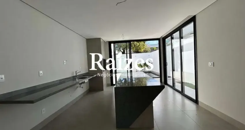 Excelente casa com 3 suítes em condomínio fechado na Zona Sul