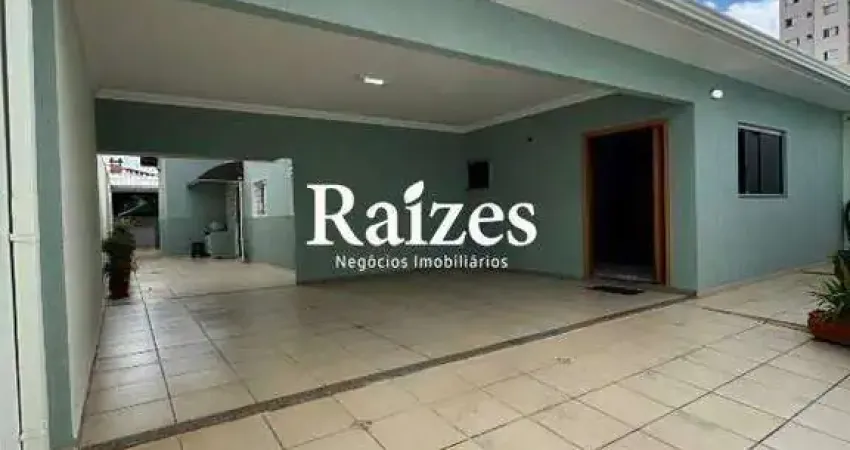 Casa com 3 quartos à venda no Santa Mônica, Uberlândia