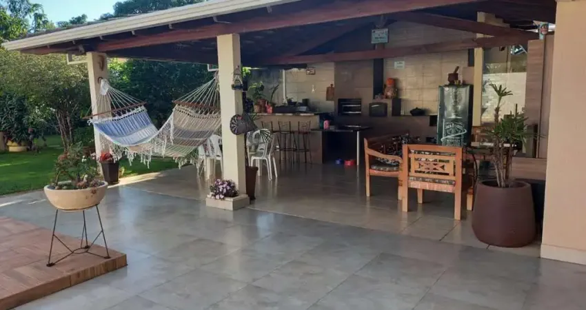 Casa 4 dormitórios ou + para Venda em Brasília, Setor Habitacional Vicente Pires, 4 dormitórios, 3 suítes, 4 banheiros, 4 vagas