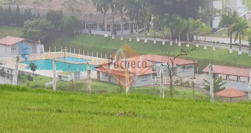 Sítio em Mogi das Cruzes, 408.000,00m², 25 chalés, palco para eventos, piscina, campo de futebol, auditórios, R$17.000.000,00