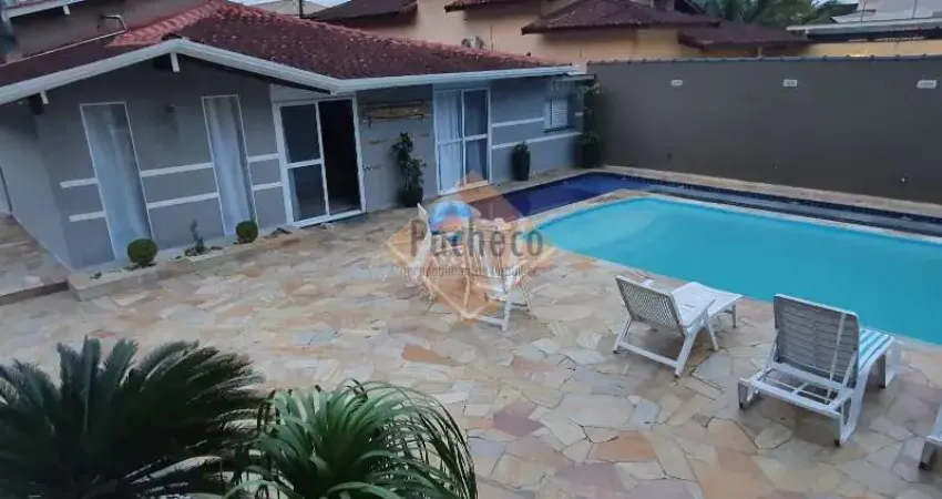Casa Térrea na Morada da Praia, 3 dormitórios (1 suíte), 3 vagas, 234m², piscina, R$ 1.800.000,00