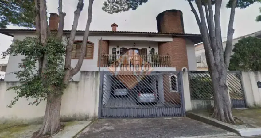 Casa no Jardim Popular, 4 dormitórios (1 suíte), 4 vagas, 375m², lareira, R$900.000,00