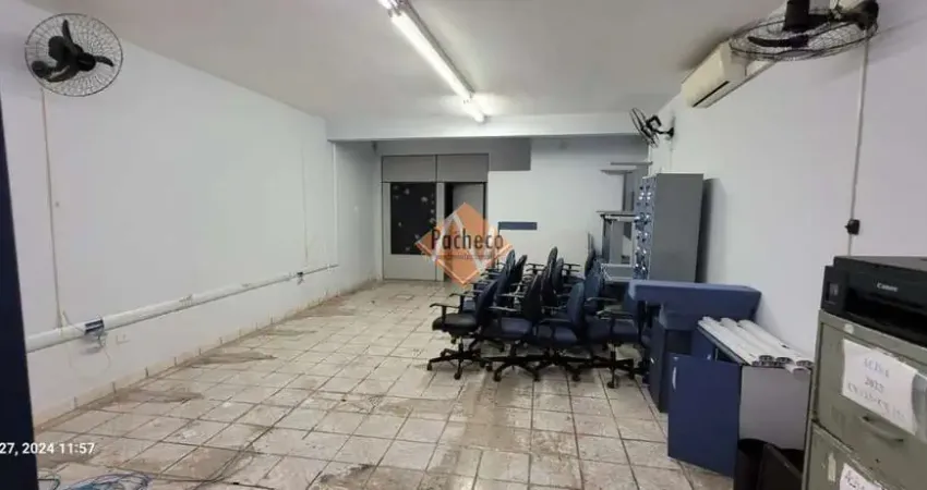 Salão Comercial na Vila Marieta, 2 banheiros, 90m², R$4.500,00