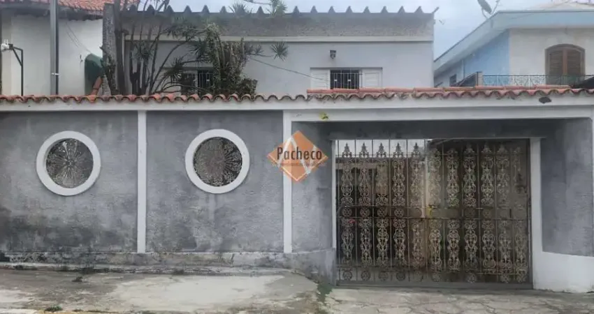 Sobrado na Vila Domitila com 03 dormitórios, 03 vagas, 397m², R$ 1.145.000,00