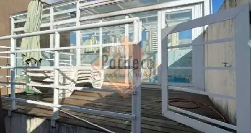 Casa Térrea no Tatuapé, PERMUTA, 4 suítes, 3 vagas, piscina coberta, área gourmet com churrasqueira, hidro, 400 m², R$1.800.000,00