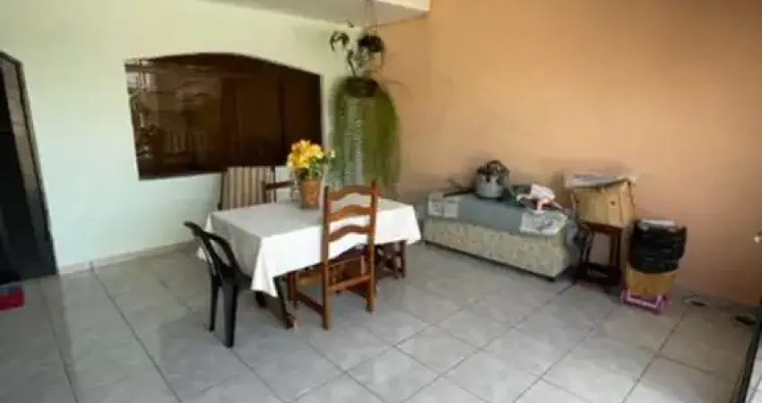 Oportunidade Imperdível: Sobrado à Venda em Santo André-SP, Parque Erasmo Assunção - 3 Quartos, 2 Suítes, 4 Banheiros, 3 Vagas - 231m²