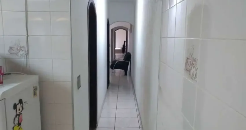 Sobrado à venda no Jardim Iva com 430m² 3 dormitórios 2 banheiros 5 vagas