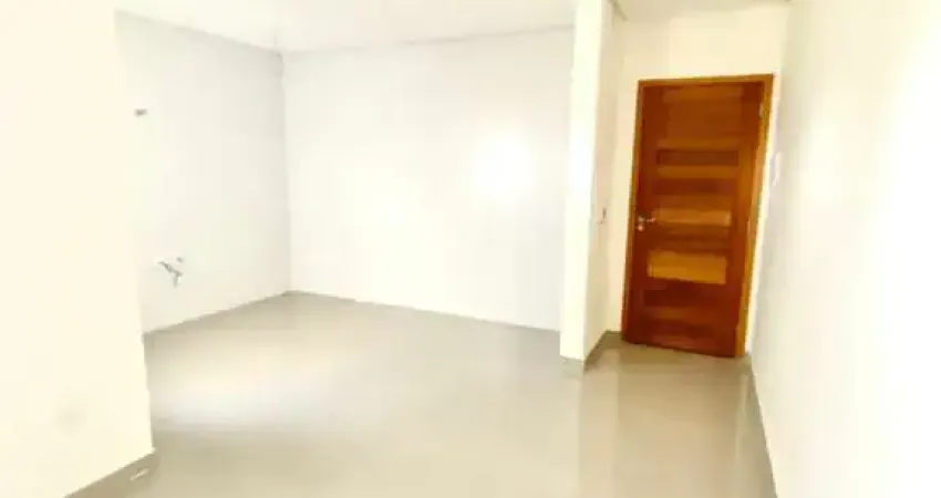 Apartamento sem condomínio com elevador, com 2 dormitórios sendo 1 suíte e 1 vaga de garagem