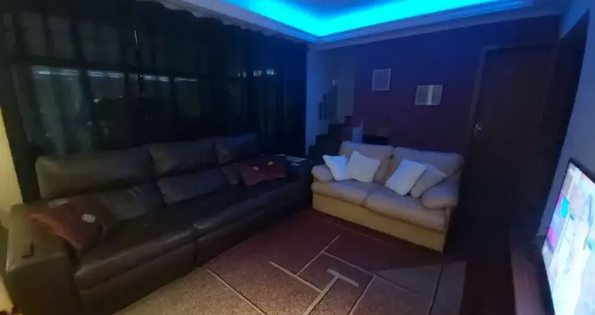 Casa á venda 240m² 3 quartos 3 vagas de garagem na vila scarpelli.