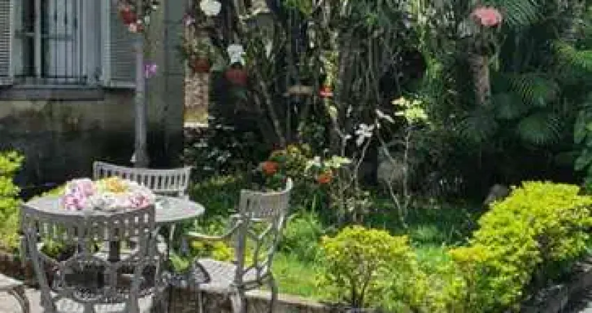 Sobrado á venda em santana com 144m² 3 dormitórios 1 suíte 2 banheiros 4 vagas.