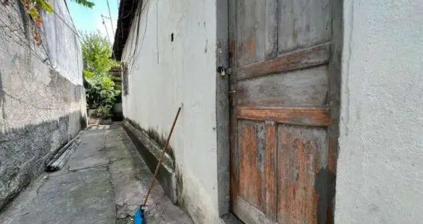 Imperdível: Casa de Luxo com 5 Quartos, 5 Banheiros e 3 Vagas na Vila Paranaguá, São Paulo-SP!