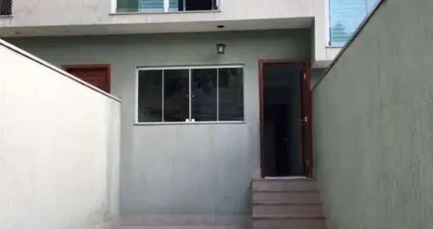 Confira essa incrível casa à venda em São Paulo-SP, na Vila Pirituba: 2 quartos, 2 suítes, 3 banheiros, 2 vagas de garagem e 126m²!
