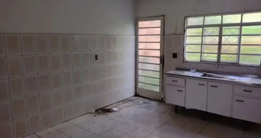 Casa com 3 quartos à venda na Rua Caetano de Araújo, --, Vila Pereira Cerca, São Paulo