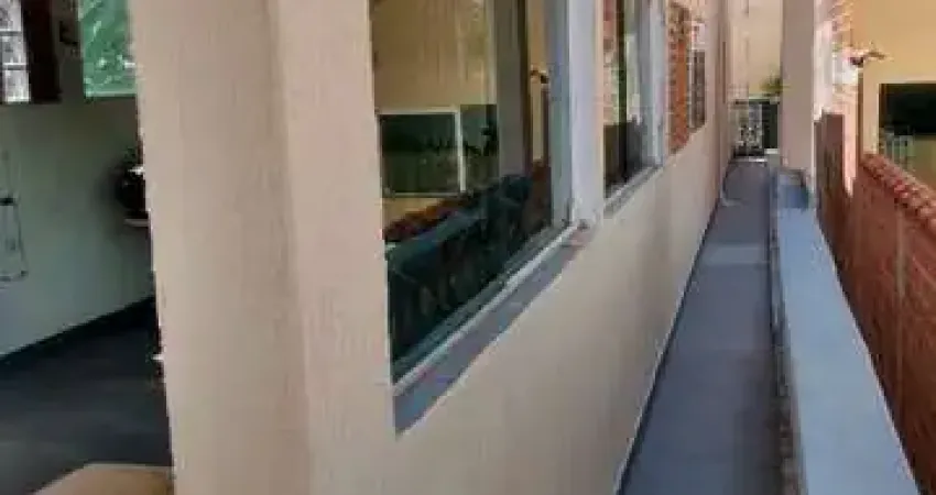 Imperdível sobrado à venda em São Paulo-SP, Jardim Jaraguá: 4 quartos, 1 suíte, 3 banheiros, 2 vagas, 180m²