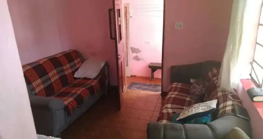 Sala, Banheiro térreo, Copa, Cozinha, 3 Quartos e Banheiro andar superior Quintal, Lavanderia e Cômo