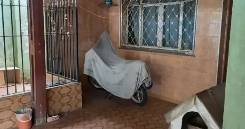 Casas à venda no Jardim Maria Estela com 260m² 3 dormitórios 2 banheiros 3 vagas