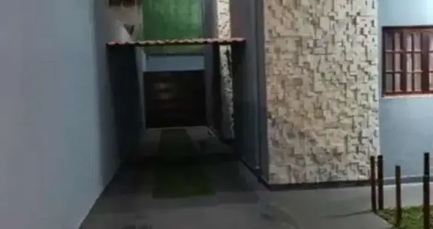 Sobrado na Região do Guarapiranga (zona Sul) com 200m² 3 Dormitórios 3 Banheiros 4 Vagas