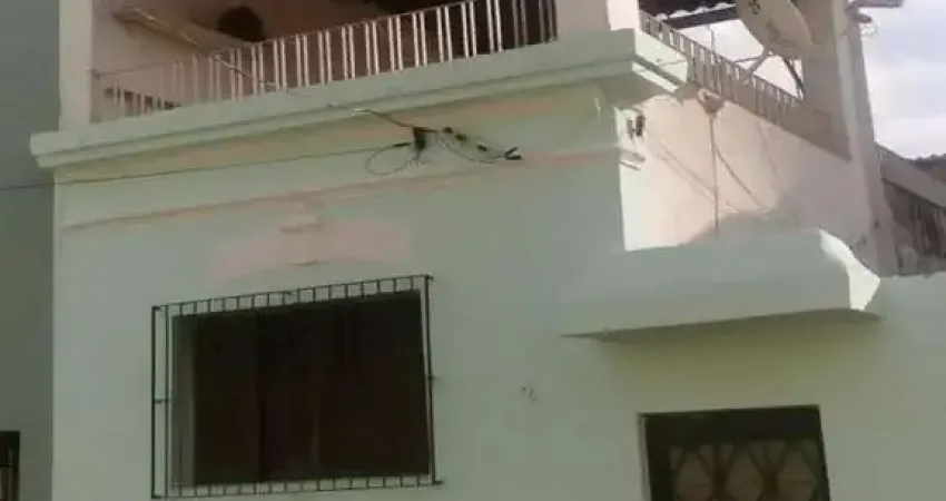 Casa à venda na Sé com 140m² 2 dormitórios 1 banheiro